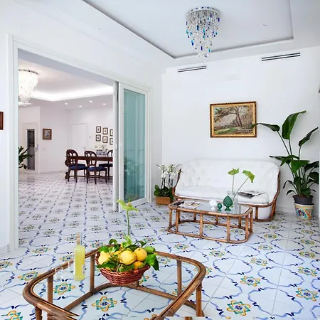 Flavia Villa