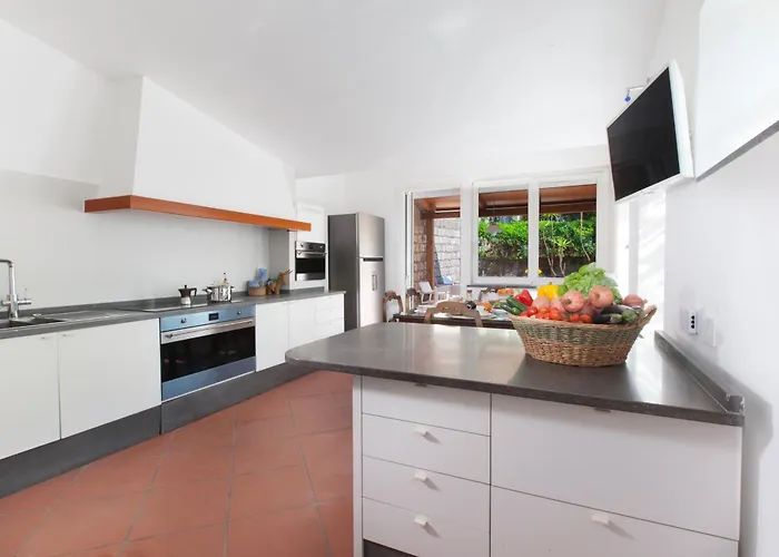 Flavia Villa Sorrente