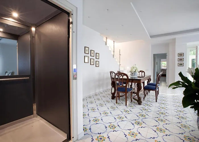 Flavia Villa Sorrente